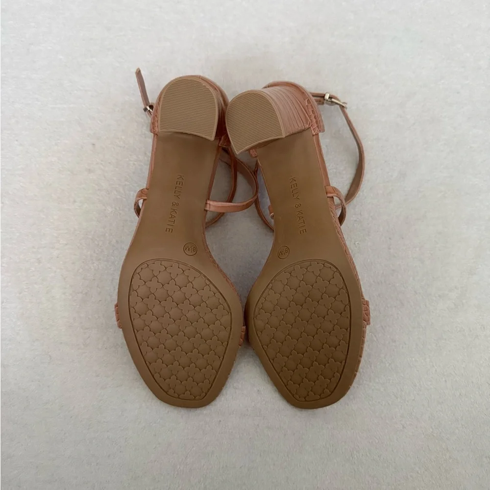 Rose Two Tone Croc Print Sandals Block Heels Size 8.5 NWOT